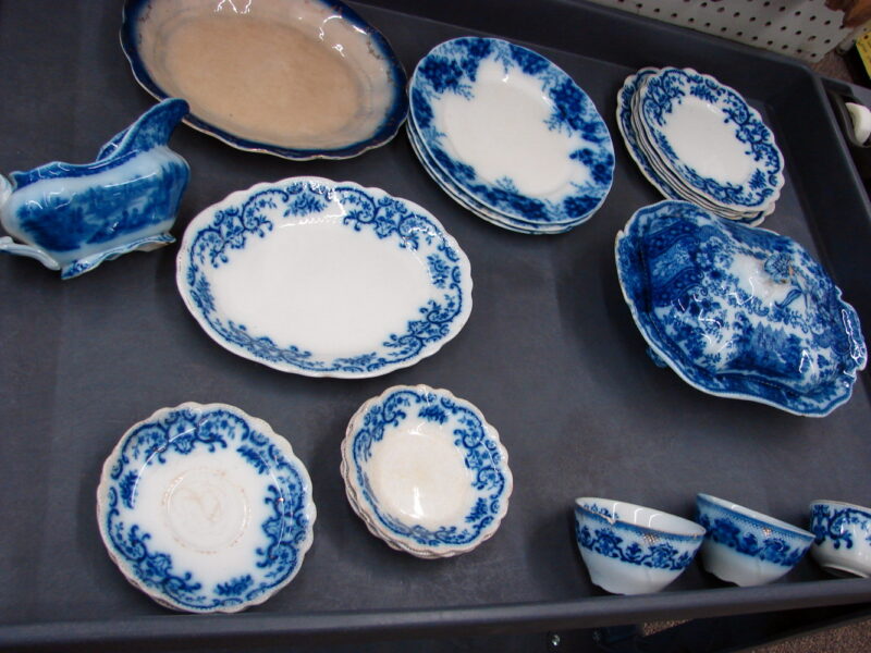 Antique Royal Blue Flow Blu China England Pottery Craft as is 21 Pieces, Moose-R-Us.Com Log Cabin Decor