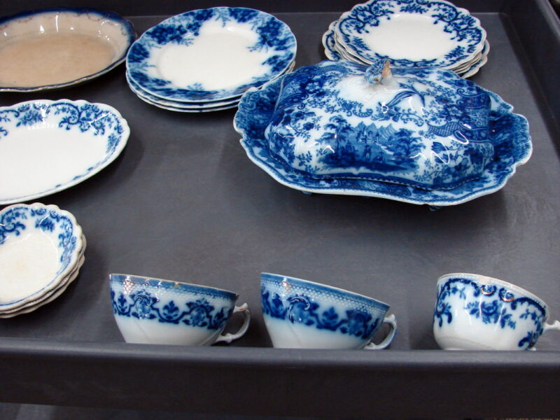 Antique Royal Blue Flow Blu China England Pottery Craft as is 21 Pieces, Moose-R-Us.Com Log Cabin Decor