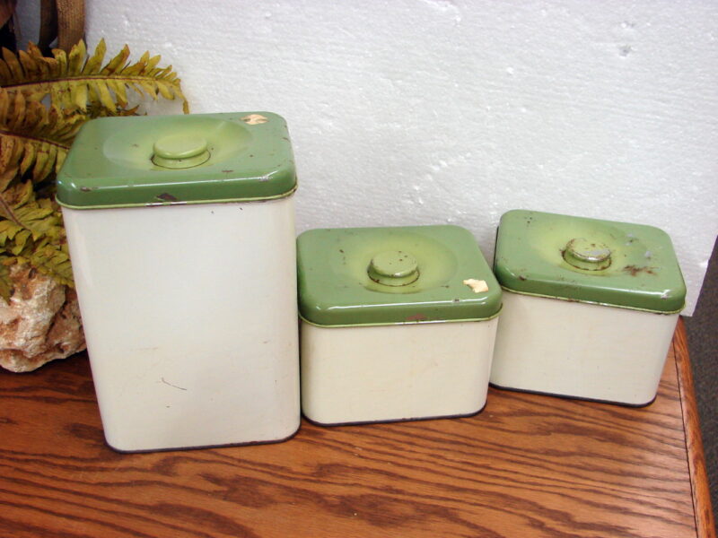 Rustic Vintage 3 pc Tin Canister Set Harvell-Kilgore Green Atomic Star as is, Moose-R-Us.Com Log Cabin Decor