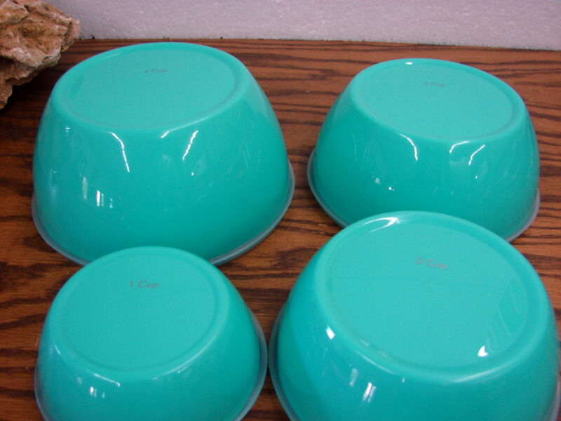 KitchenAid Set/4 Prep Bowls w/ Storage Lids 1-4 Cup, Moose-R-Us.Com Log Cabin Decor