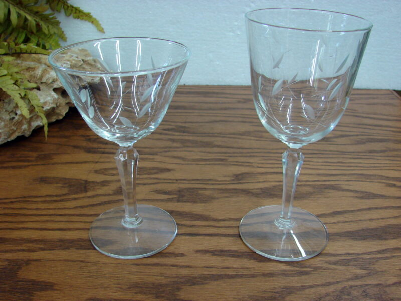 Vintage Libbey Crystal Etched Priscilla Water Goblet Flared Champaign, Moose-R-Us.Com Log Cabin Decor