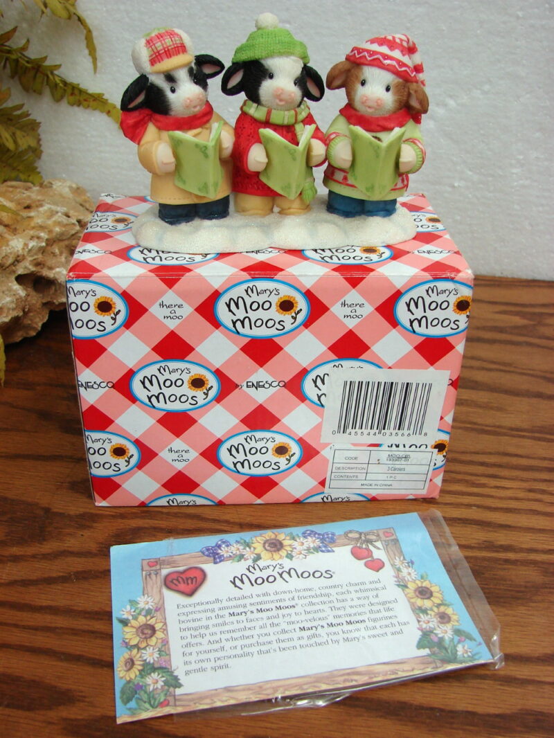 Mary&#8217;s Moo Moos 3 Carolers Winter Christmas Singers Choir NIB, Moose-R-Us.Com Log Cabin Decor