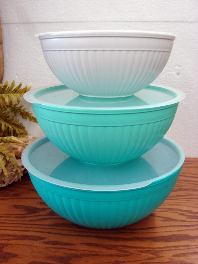 Nordic Ware Set/3 Prep Serve Storage Bowls w/ Lids Teal/White, Moose-R-Us.Com Log Cabin Decor