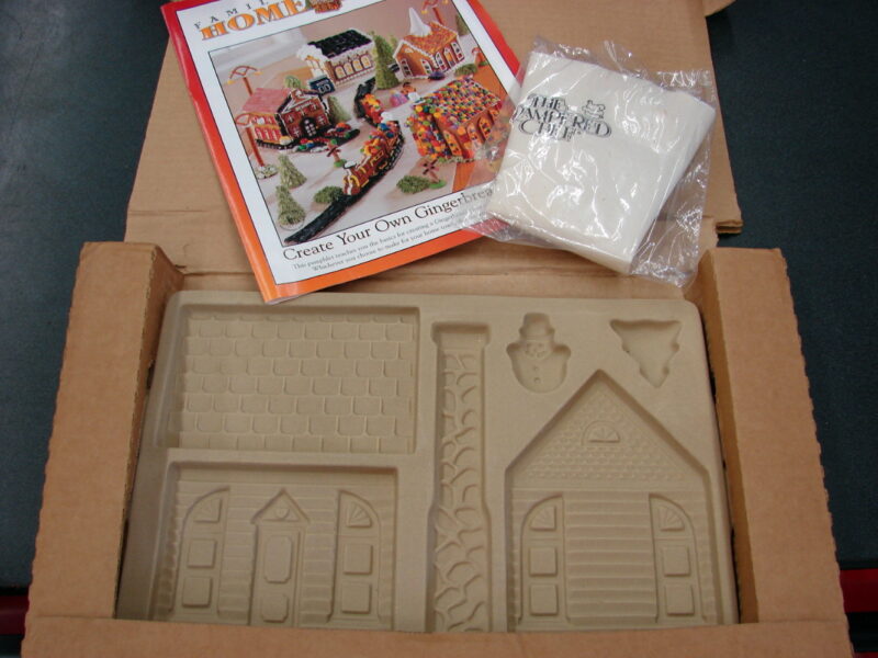 Original Pampered Chef #1800 Gingerbread Stoneware Mold Instructions Icing Kit, Moose-R-Us.Com Log Cabin Decor