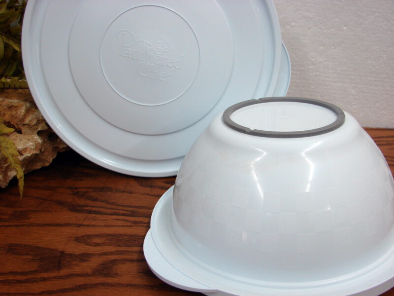 Original Pampered Chef Chillzanne Freeze Serve Bowls Set/2 Large Medium, Moose-R-Us.Com Log Cabin Decor