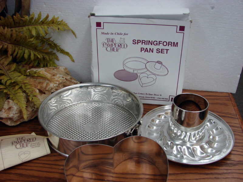 Original Pampered Chef Springform Pan Set/4, Moose-R-Us.Com Log Cabin Decor