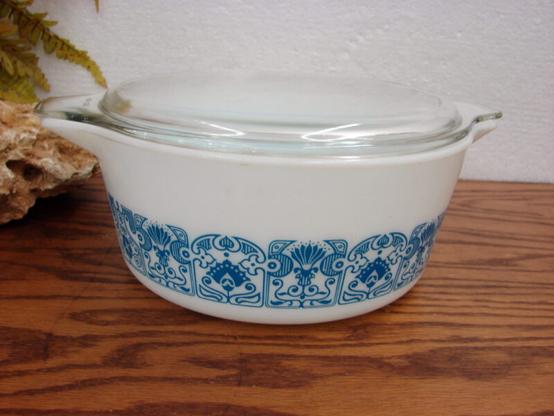 Vintage PYREX Horizon Blue #475 Cinderella Round Casserole w/ Lid 2 1/2 Qt, Moose-R-Us.Com Log Cabin Decor