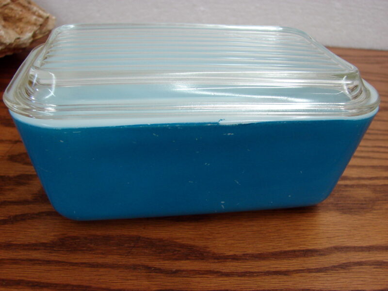 Vintage PYREX Horizon Blue #502 Medium Refrigerator Dish w/ Lid, Moose-R-Us.Com Log Cabin Decor