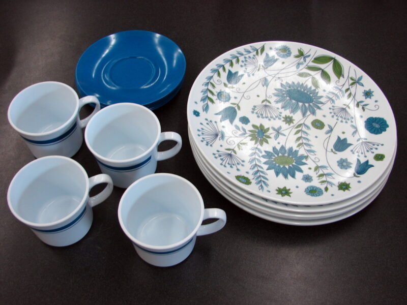 Vintage Texas Ware Blue Dinner Ware Set Melamine 16 pcs, Moose-R-Us.Com Log Cabin Decor