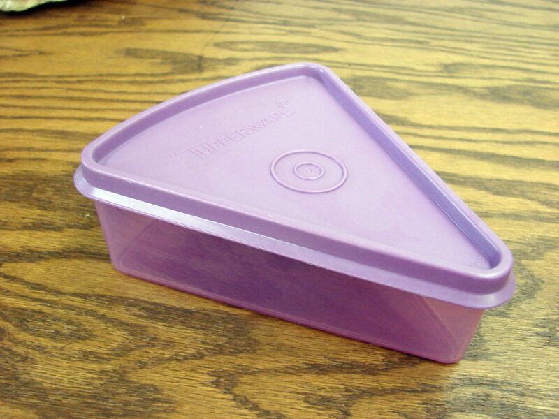 Tupperware #269 Purple Pie Slice Keeper Storage w/ Lid, Moose-R-Us.Com Log Cabin Decor