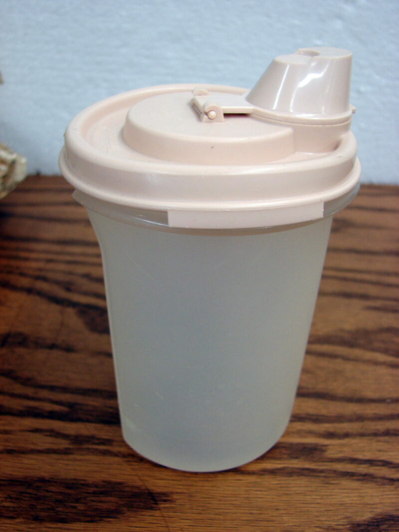 Vintage Tupperware Modular Mate Pink Pour Spot #1606, Moose-R-Us.Com Log Cabin Decor