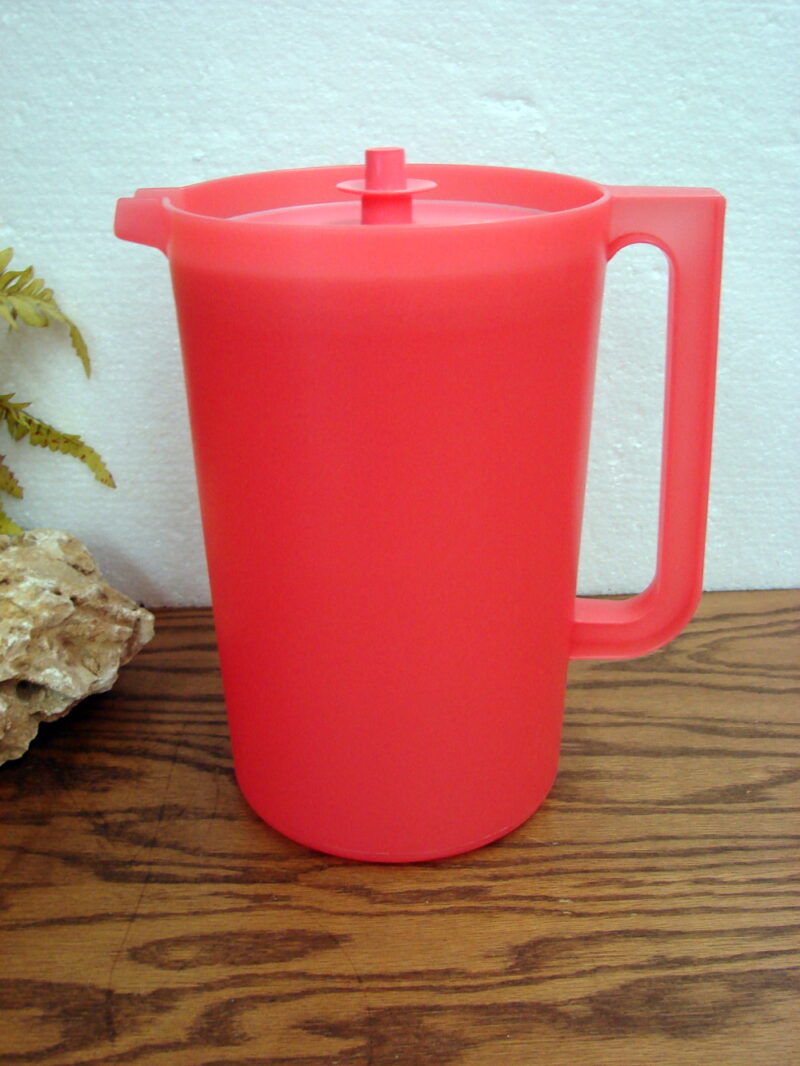 Tupperware Sheer Salmon 4 Qt 1 Gallon #1416 Pitcher w/ Push Button Lid, Moose-R-Us.Com Log Cabin Decor