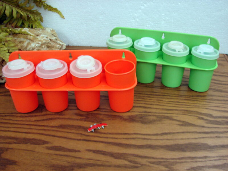 Vintage Tupperware 1970&#8217;s Wall Mount Spice Rack w/ Flip Shaker Lids Orange Green, Moose-R-Us.Com Log Cabin Decor