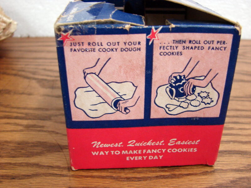 Vintage Wear Ever Lazy Suzy Rolling Cookie Cutter Recipes Original Box, Moose-R-Us.Com Log Cabin Decor