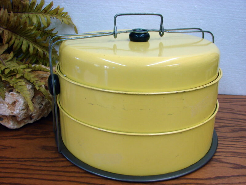 Vintage 1950&#8217;s Retro Kitchen Triple Bakery Cake Pie Carrier Tin Metal, Moose-R-Us.Com Log Cabin Decor