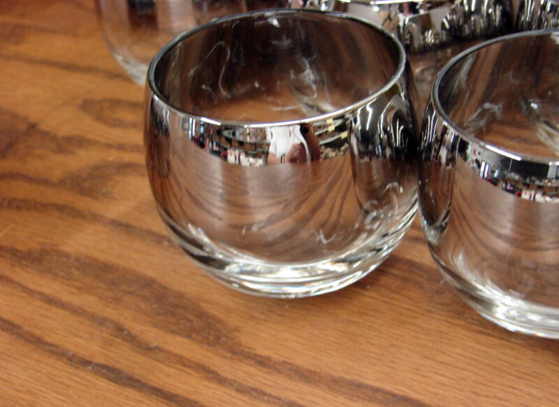 Vintage Dorothy Thorpe Silver Fade Roly Poly Punch Cup Glasses Set/12, Moose-R-Us.Com Log Cabin Decor