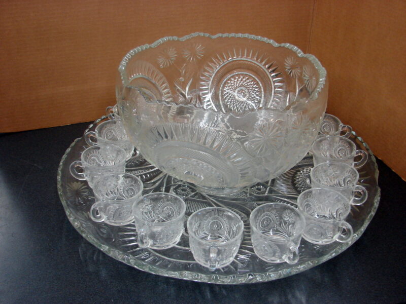 Vintage LE Smith Glass Pinwheel Skewed Horseshoe Punch Bowl Cups Tray 15 pc Set, Moose-R-Us.Com Log Cabin Decor