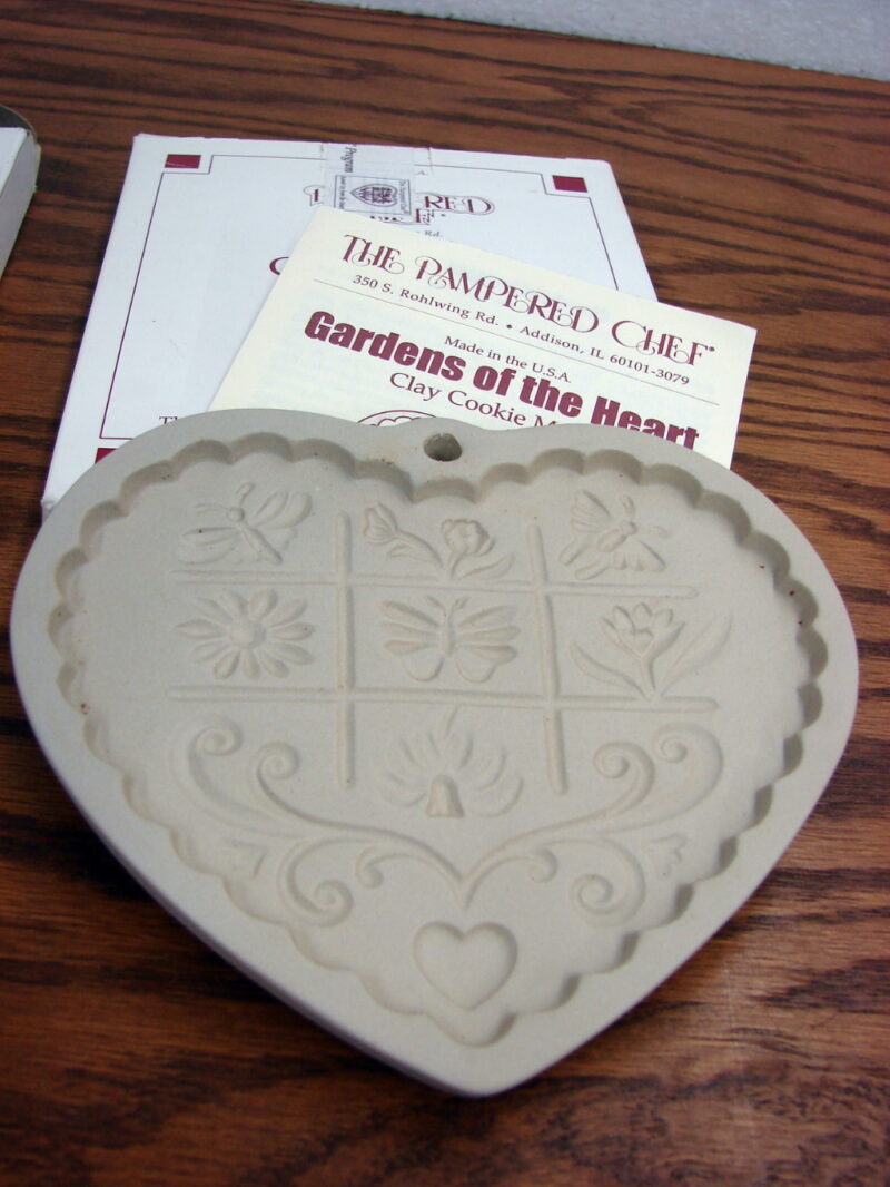 Set/5 The Pampered Chef Stoneware Cookie Mold Gardens Farm Bear, Moose-R-Us.Com Log Cabin Decor