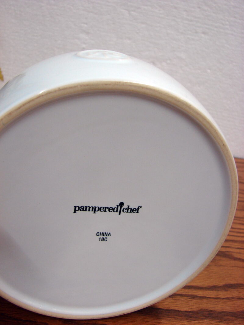 The Pampered Chef Pasta Cooker Bowl Red Silicone Lid #2633, Moose-R-Us.Com Log Cabin Decor