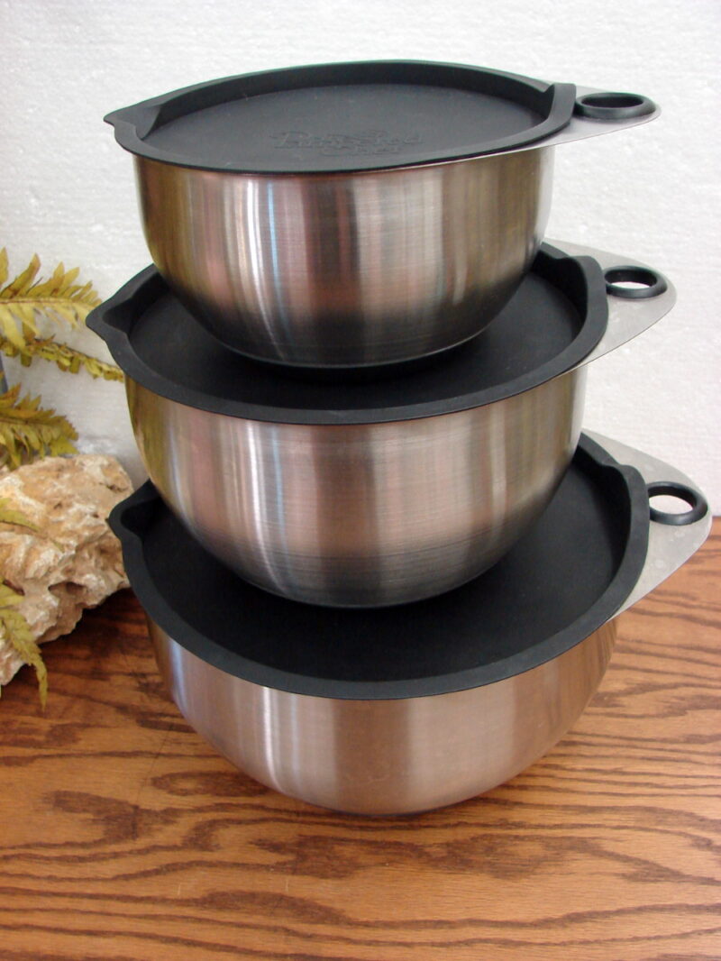 Original Pampered Chef Stainless Steel Mixing Storage Bowls w/ Lids, Moose-R-Us.Com Log Cabin Decor