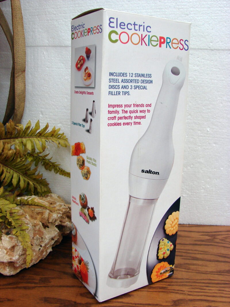 Salton Electric Cookie Press Gun Brand New 12 Discs and Decorating Tips CKM25, Moose-R-Us.Com Log Cabin Decor