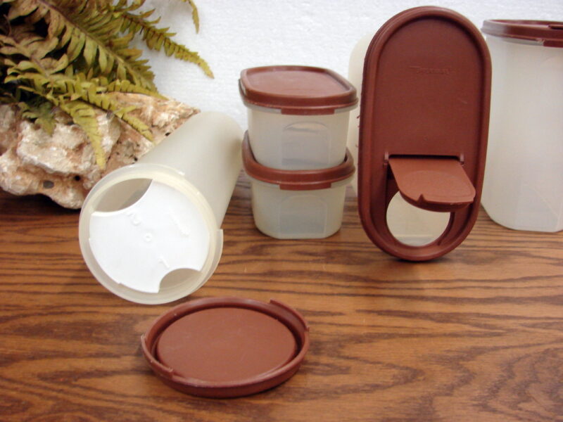 Vintage Tupperware Brown Lid Modular Mates #1611 1613 1661, Moose-R-Us.Com Log Cabin Decor