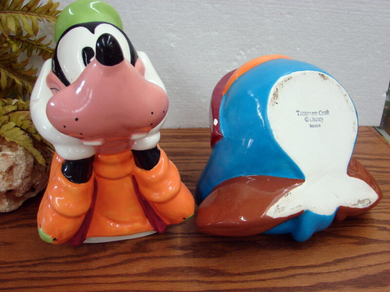 Disney Treasure Craft Mexico Goofy Ceramic Cookie Jar, Moose-R-Us.Com Log Cabin Decor