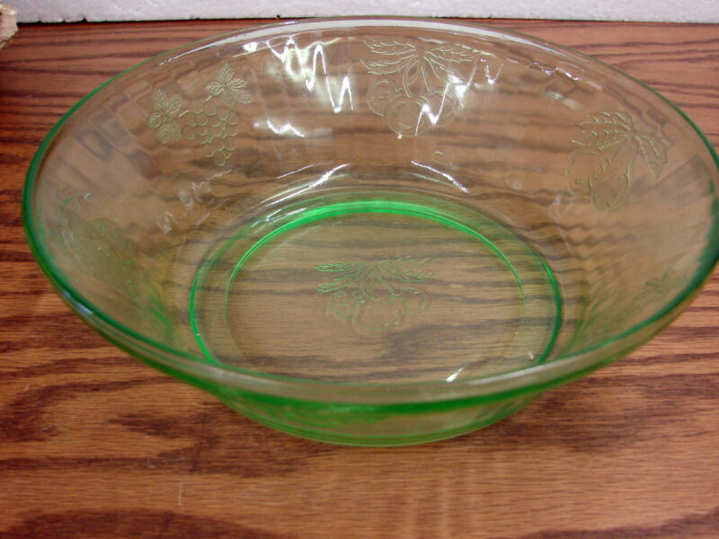 Vintage Hazel Atlas Uranium Green Glass Fruit Pattern Bowl 8&#8243;, Moose-R-Us.Com Log Cabin Decor