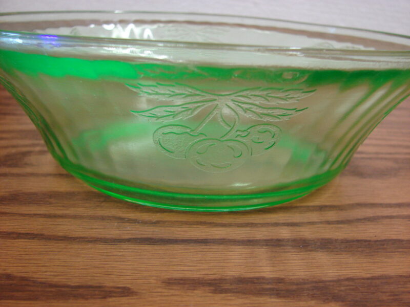 Vintage Hazel Atlas Uranium Green Glass Fruit Pattern Bowl 8&#8243;, Moose-R-Us.Com Log Cabin Decor