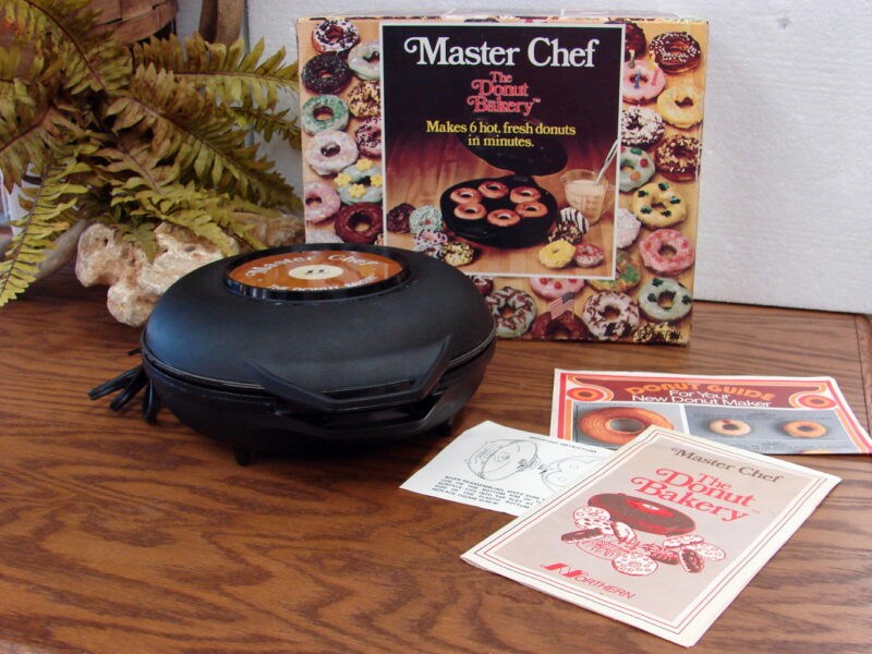 Vintage Master Chef The Donut Bakery Electronic Instant Donut Maker, Moose-R-Us.Com Log Cabin Decor