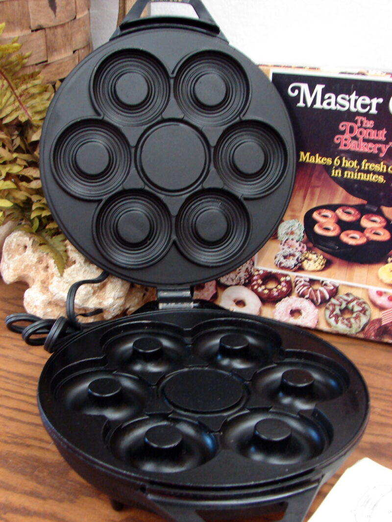 Vintage Master Chef The Donut Bakery Electronic Instant Donut Maker, Moose-R-Us.Com Log Cabin Decor