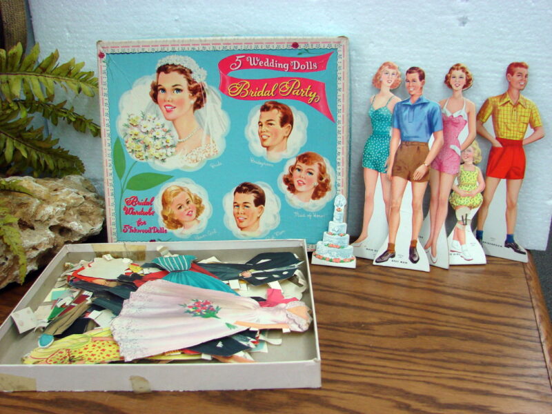 1950&#8217;s Used Paper Dolls Annie Oakley Roy Rogers Dale Evans Its a Date Bridal Party, Moose-R-Us.Com Log Cabin Decor