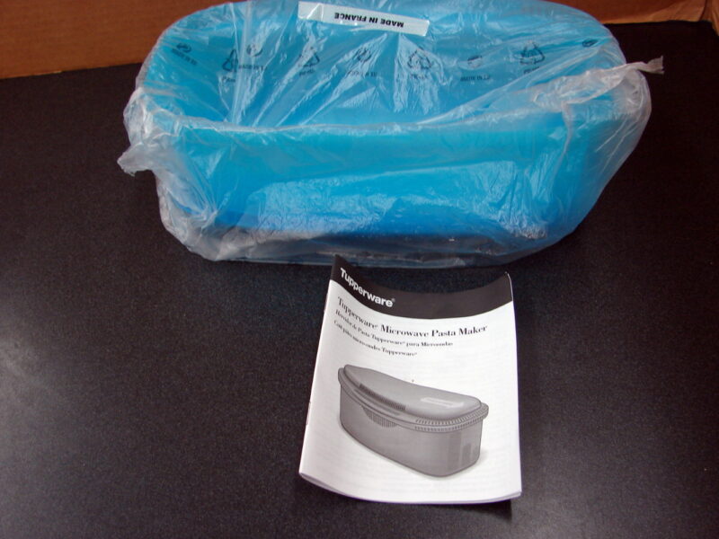 NOS Tupperware Blue Microwave Pasta Steamer Maker 8 Cup, Moose-R-Us.Com Log Cabin Decor