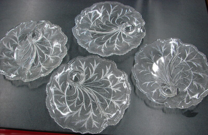 Set/4 Vintage Indiana Glass Pebble Leaf Twiggy Snack Luncheon Plates Only, Moose-R-Us.Com Log Cabin Decor