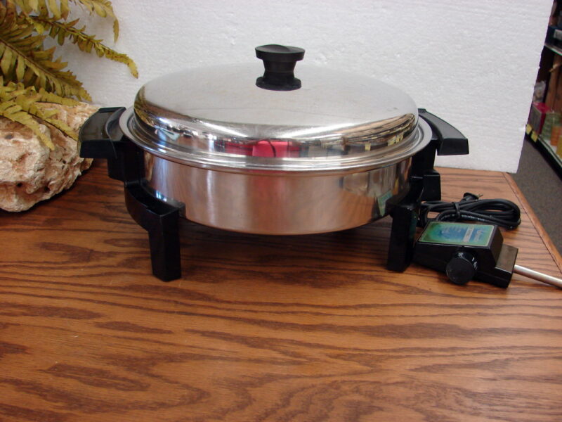 Vintage West Bend 11&#8243; Electric Liquid Core Skillet #17209 w/ WB1 Controller, Moose-R-Us.Com Log Cabin Decor