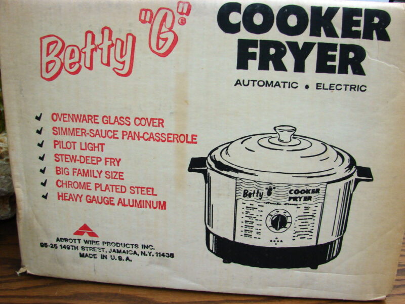 Vintage Betty G Dutch Oven Deep Fryer Cooker 5 qt Original Box, Moose-R-Us.Com Log Cabin Decor