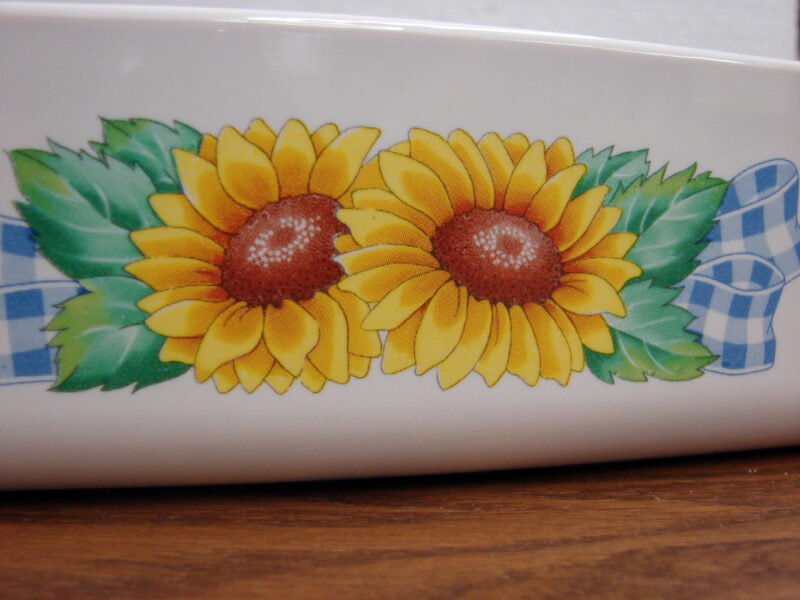 Vintage Corning Ware USA Sunsations Sunflower Open Baker A-21 Brownie Lasagna, Moose-R-Us.Com Log Cabin Decor