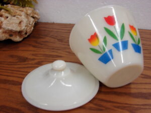 Vintage Fire King Ivory Tulip 6 1/2&#8243; Nesting Mixing Bowl Splash Proof, Moose-R-Us.Com Log Cabin Decor