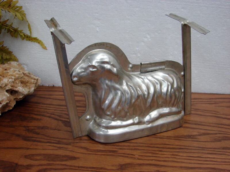 Vintage French Chocolate Cake Lamb Mold Heavy Tin w/ Locking Straps, Moose-R-Us.Com Log Cabin Decor