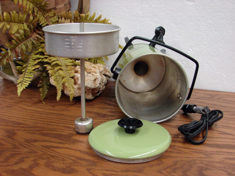 Vintage MIRRO-MATIC 22 Cup Automatic Electric Coffee Percolator Green Icons, Moose-R-Us.Com Log Cabin Decor