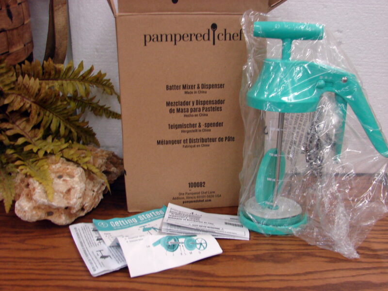 Brand New Pampered Chef Batter Mixer Dispenser Pancakes Muffins #100082, Moose-R-Us.Com Log Cabin Decor