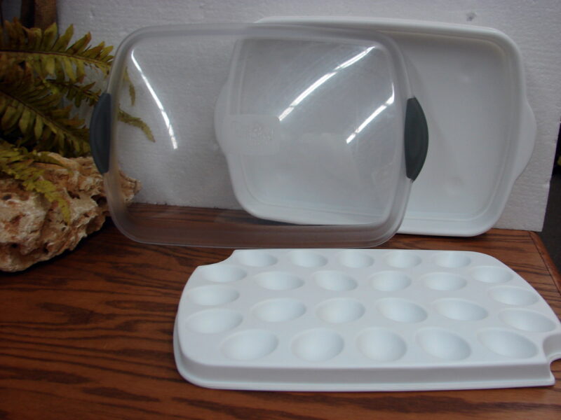 Pampered Chef Chillzanne 24 Deviled Egg Keeper Storage 3 Piece, Moose-R-Us.Com Log Cabin Decor