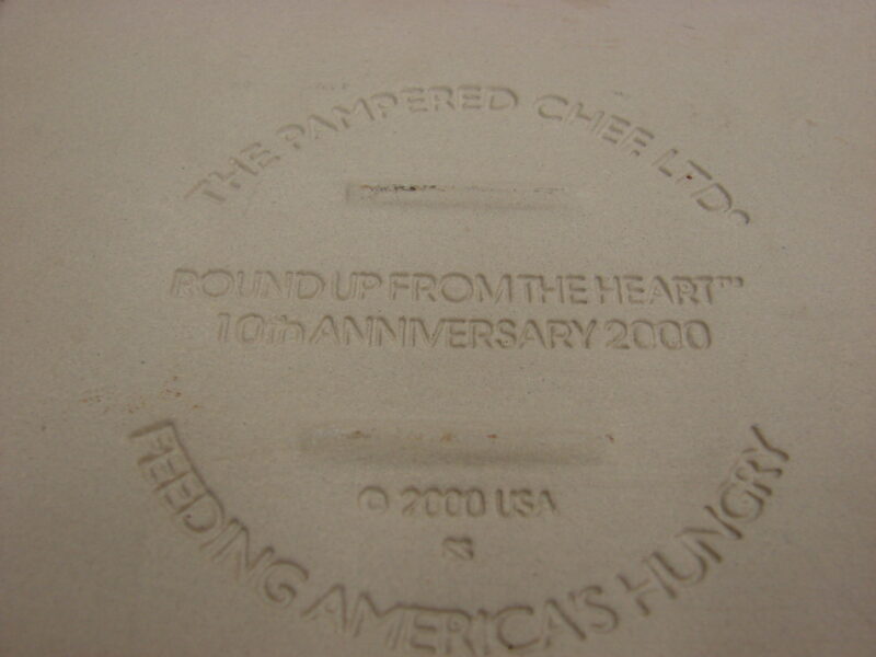 Pampered Chef Round up from the Heart 2000 Stoneware Cookie Mold, Moose-R-Us.Com Log Cabin Decor