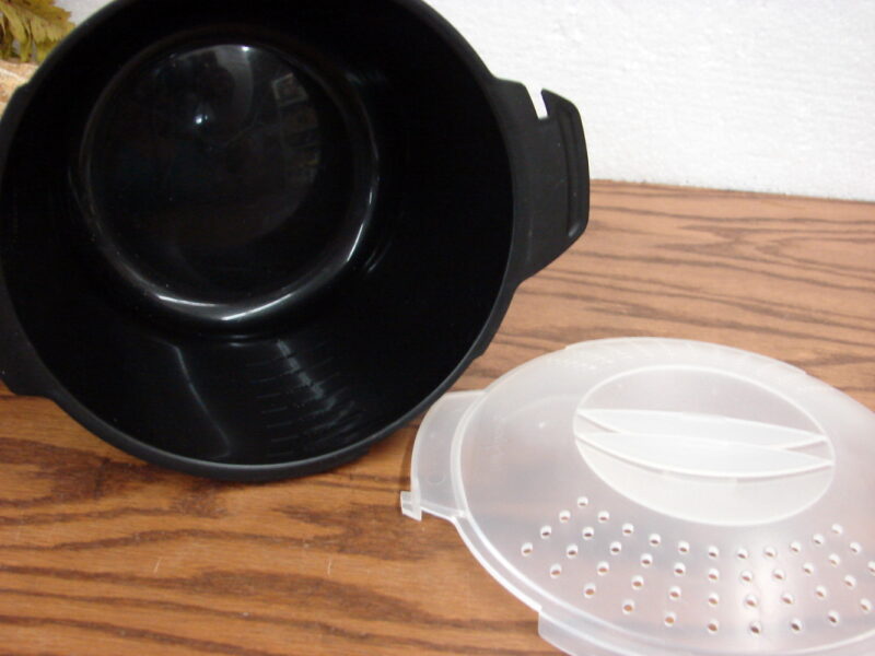 Pampered Chef 2 Qt Micro Cooker Steamer Strainer #100009, Moose-R-Us.Com Log Cabin Decor