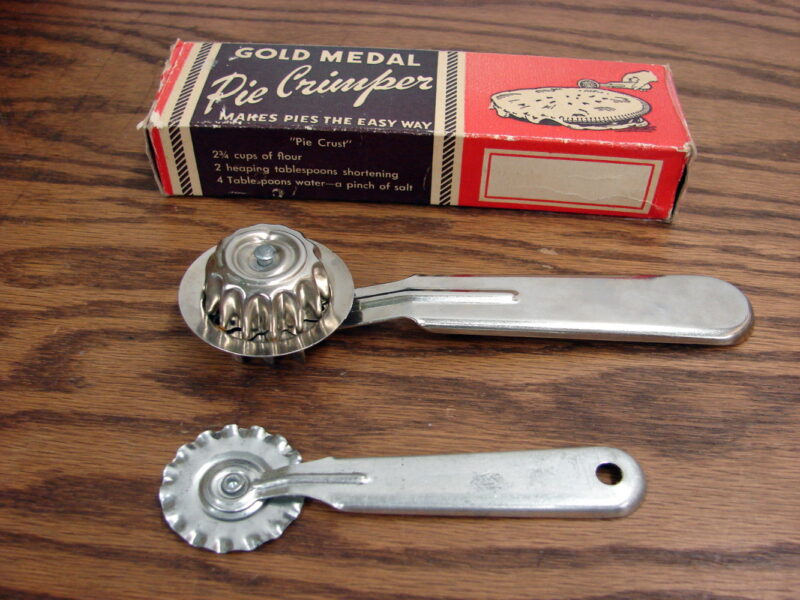 Antique Gold Metal Pie Crust Crimper + Original Box, Moose-R-Us.Com Log Cabin Decor