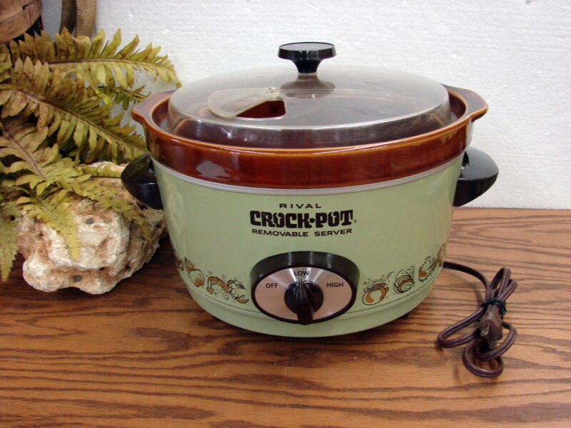 Vintage Avocado Green Retro 4 Qt Rival 3350 Crock Pot Slow Cooker 3 Part Crock, Moose-R-Us.Com Log Cabin Decor