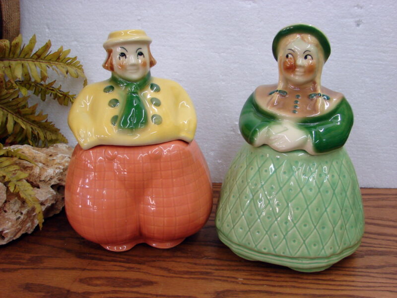 Vintage 1950&#8217;s Pair of Shawnee USA Dutch Boy and Girl Cookie Jars Great Northern, Moose-R-Us.Com Log Cabin Decor