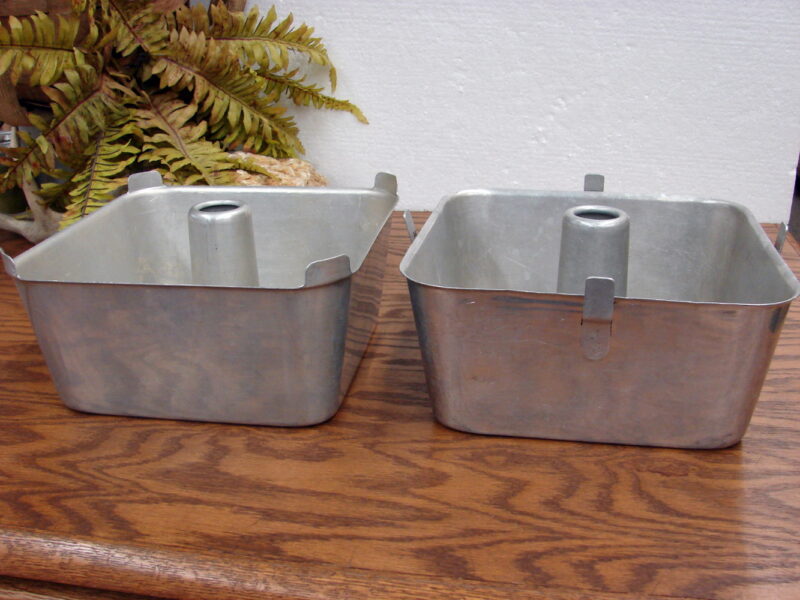 Vintage Wear-Ever Square 2 Part Angel Food Cake Pan #2740, Moose-R-Us.Com Log Cabin Decor