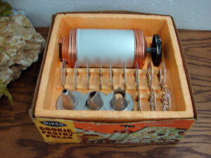 Set/4 Vintage Mirro Aluminum Copper Tone Canister Set Large Wood Knob Lids, Moose-R-Us.Com Log Cabin Decor