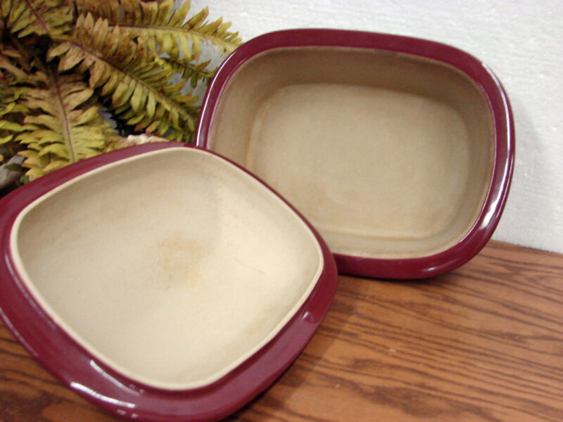 The Pampered Chef Deep Covered Baker Stoneware Roaster 3.1 Cranberry, Moose-R-Us.Com Log Cabin Decor